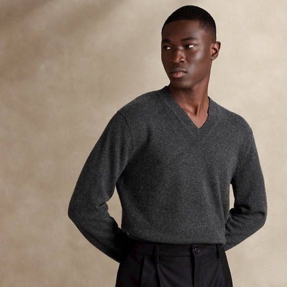 Banana Republic 100% Cashmere Sweater